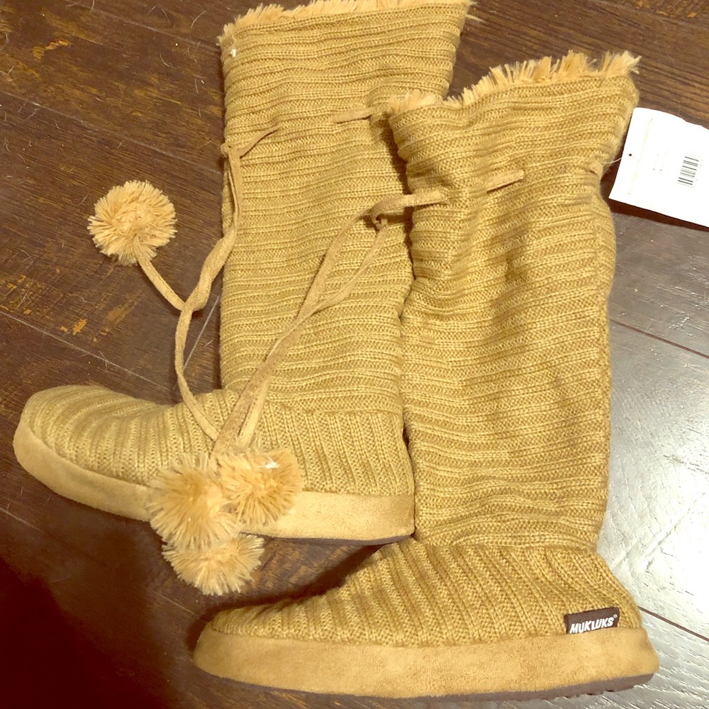 Muk Luk slipper boots